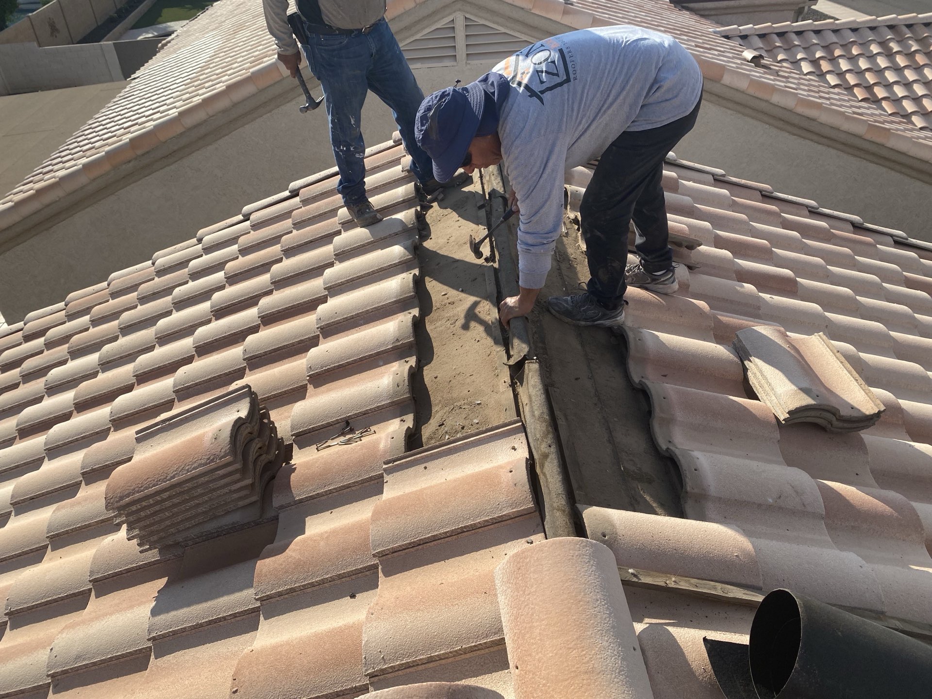 zona roofing tile roof repair